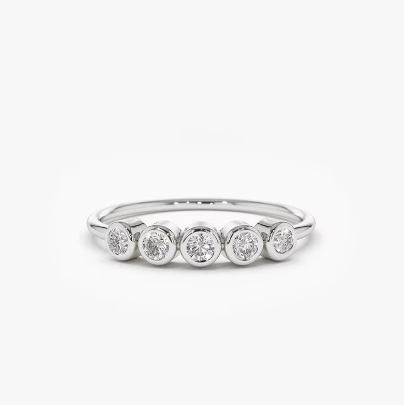 Moissanite Ring - 5 Stones